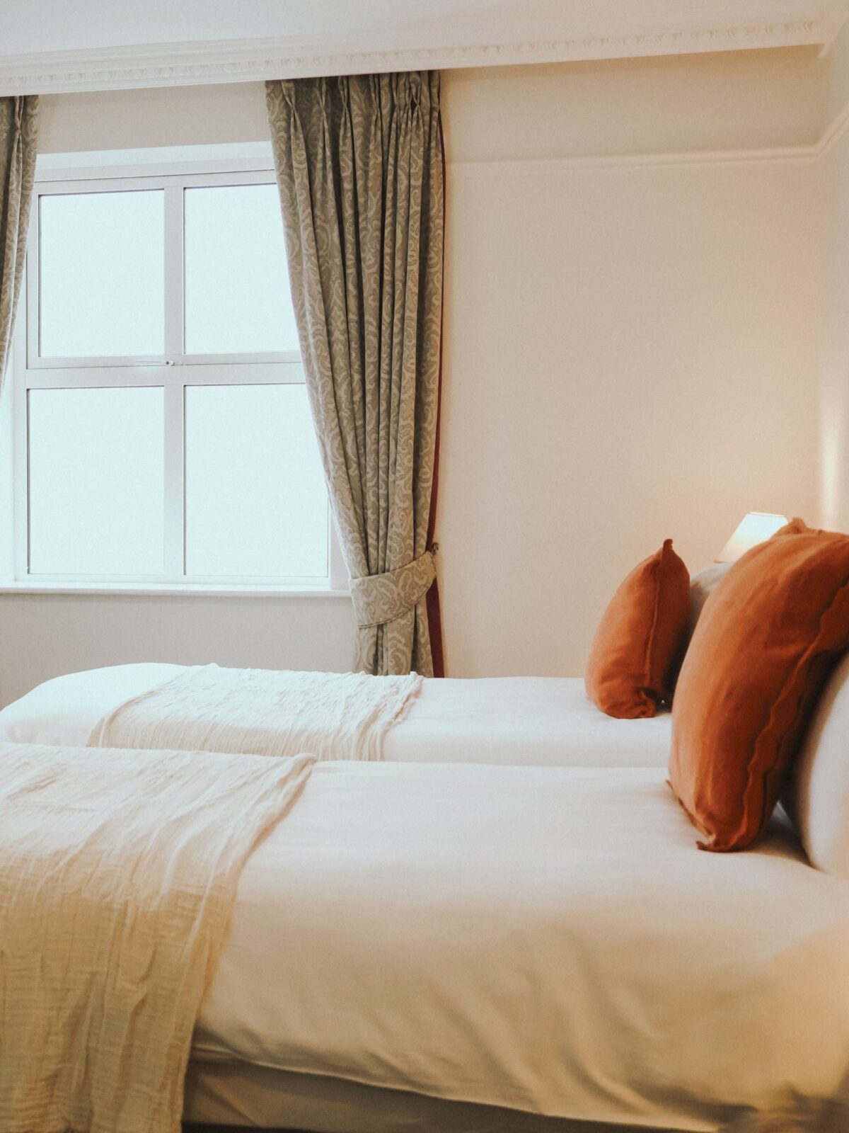 Cosy Plus room 1 Custom