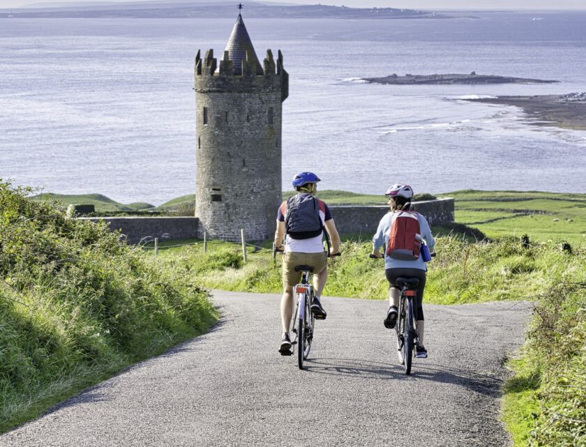 Doonagore Castle Doolin The Burren Co Clare TI71CVR Custom